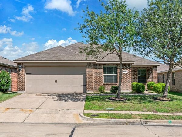 2004 Crosby Drive, Forney, TX 75126