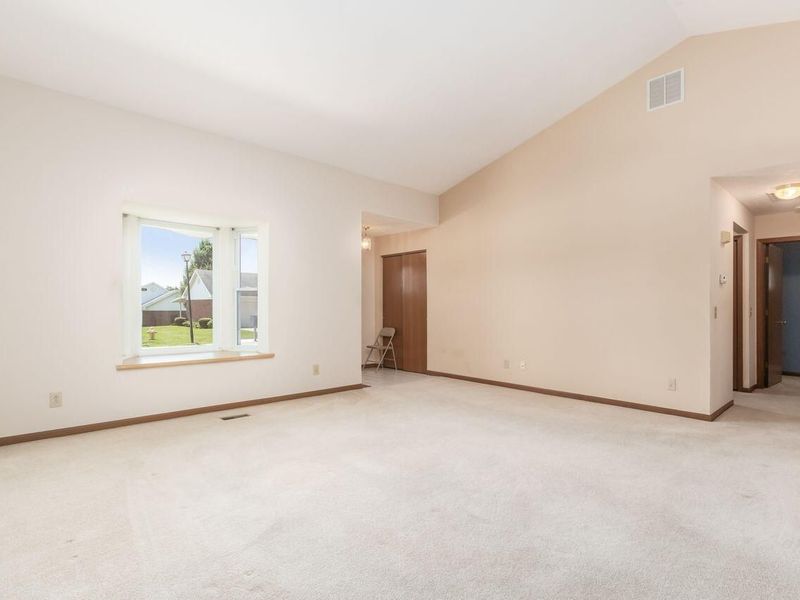 1146 Old Farm Lane, Springfield, OH 45503 Photo 9