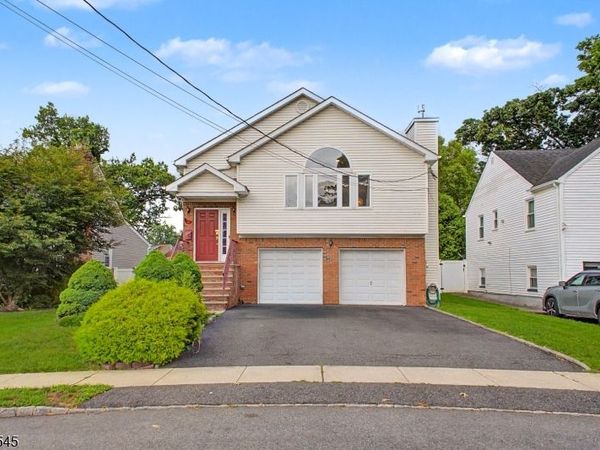 453 Huntington Rd, Union, NJ 07083