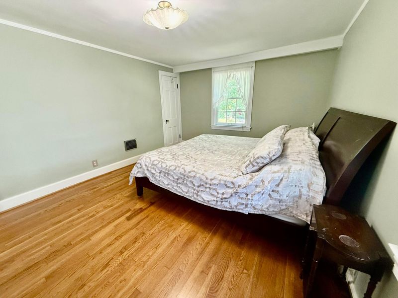 262 N Ardmore Road , Columbus, OH 43209 Photo 15