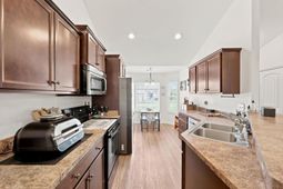 148 Balsa Dr. photo 4