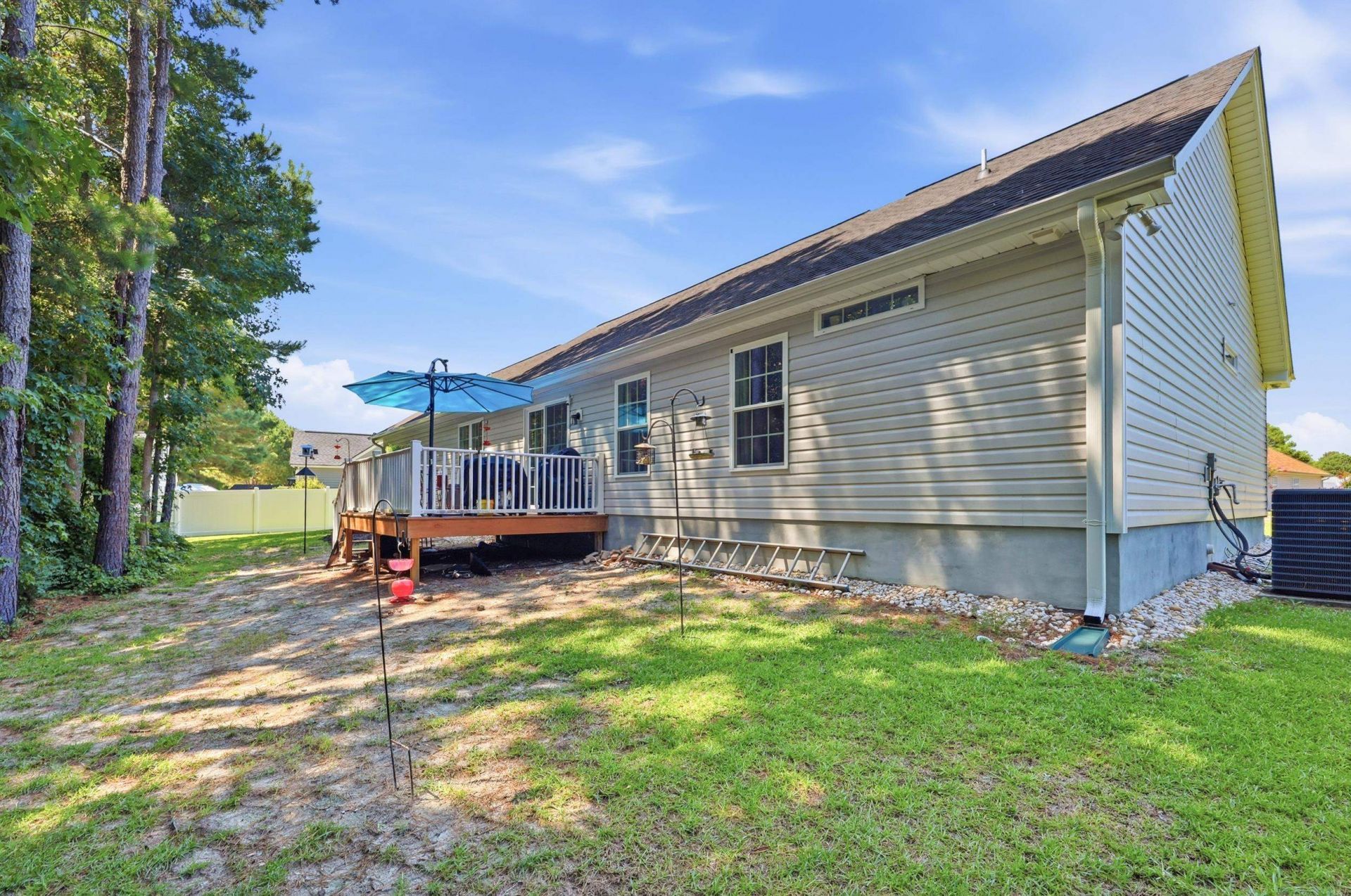 148 Balsa Dr. Photo 34