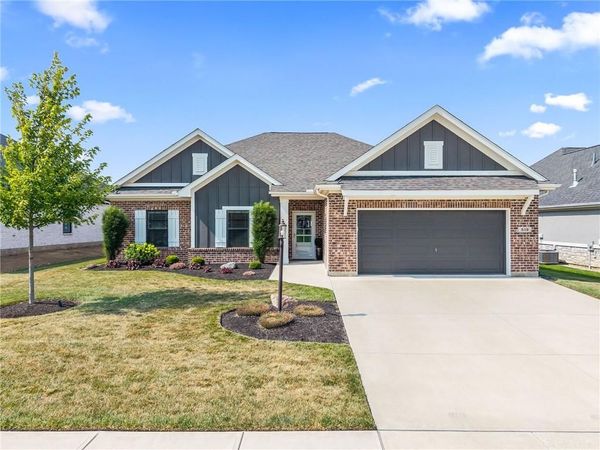 519 Flagstone, Tipp City, OH 45371