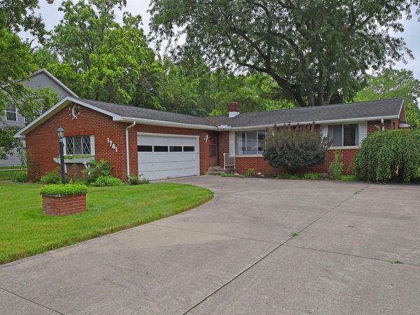 1741 Reckeweg Road, Fort Wayne, IN 46804