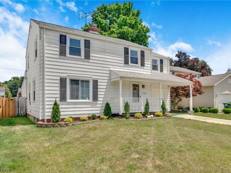 2245 Sunset Drive, Wickliffe, OH 44092 Photo 2