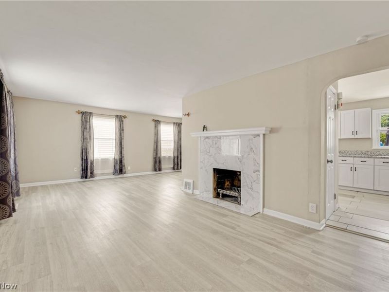 2245 Sunset Drive, Wickliffe, OH 44092 Photo 4