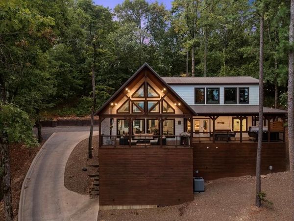 266 MOONSHINER SPRINGS Trail, Broken Bow, OK 74728
