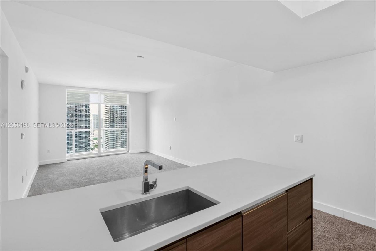 1100 S Miami Ave, Unit 3707, Miami, FL 33130 Photo