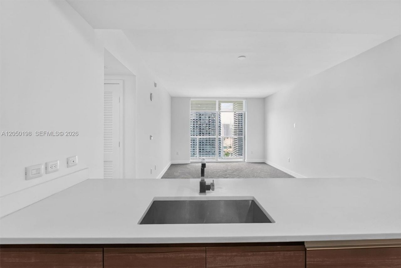 1100 S Miami Ave, Unit 3707, Miami, FL 33130 Photo