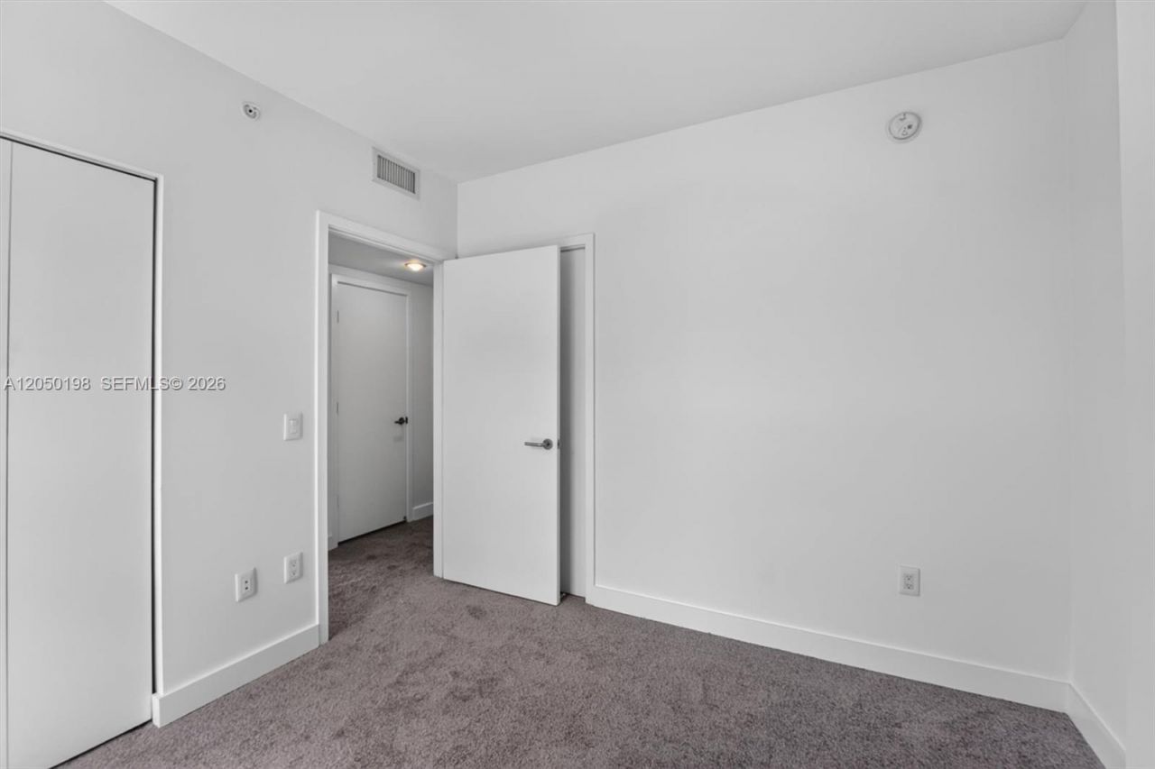 1100 S Miami Ave, Unit 3707, Miami, FL 33130 Photo