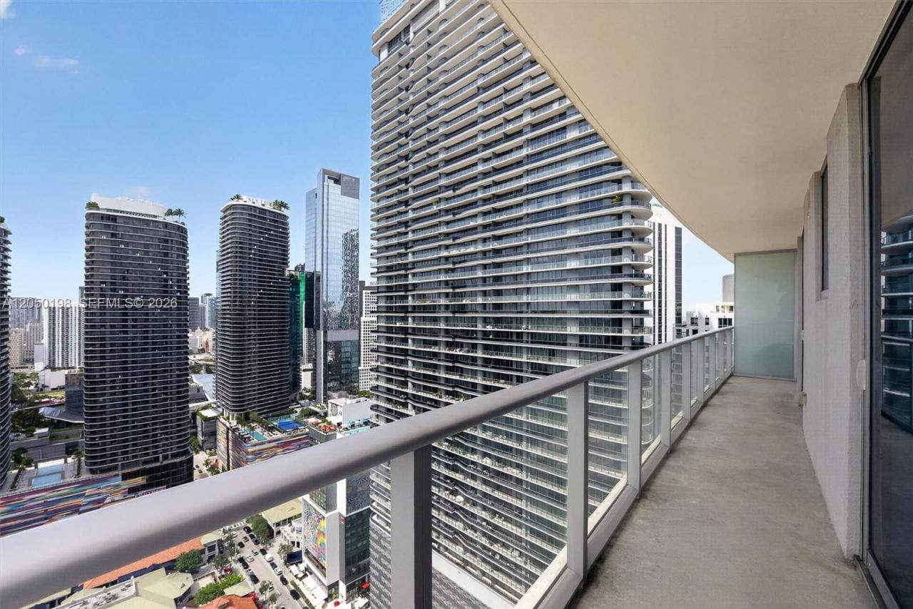 1100 S Miami Ave, Unit 3707, Miami, FL 33130 Photo