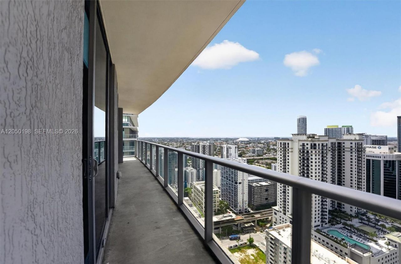 1100 S Miami Ave, Unit 3707, Miami, FL 33130 Photo