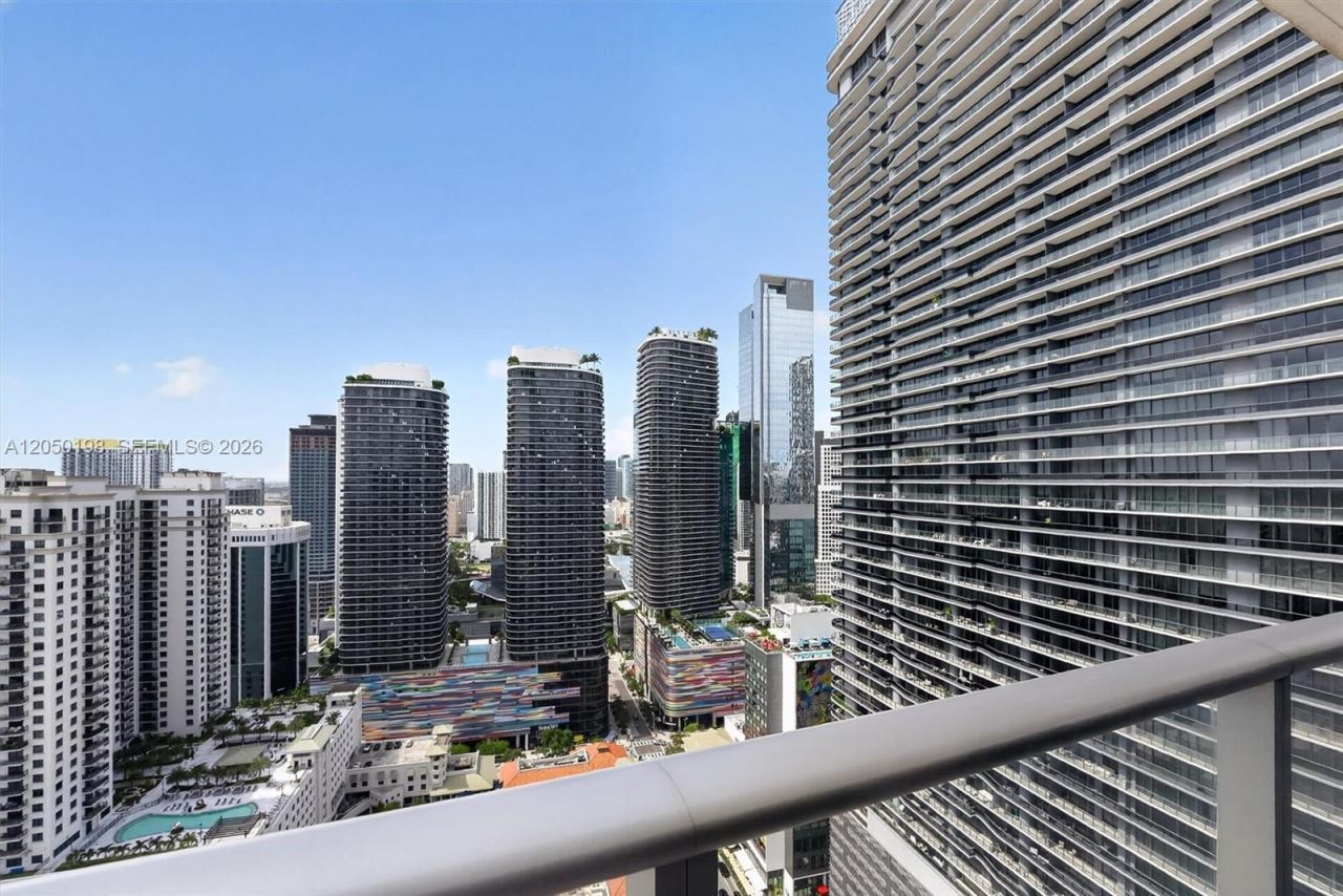 1100 S Miami Ave, Unit 3707, Miami, FL 33130 Photo