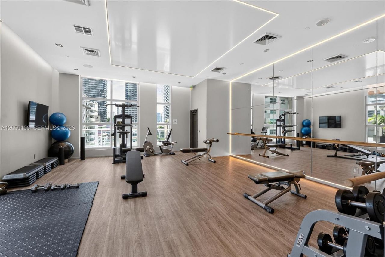 1100 S Miami Ave, Unit 3707, Miami, FL 33130 Photo