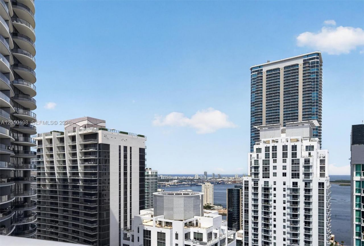 1100 S Miami Ave, Unit 3707, Miami, FL 33130 Photo