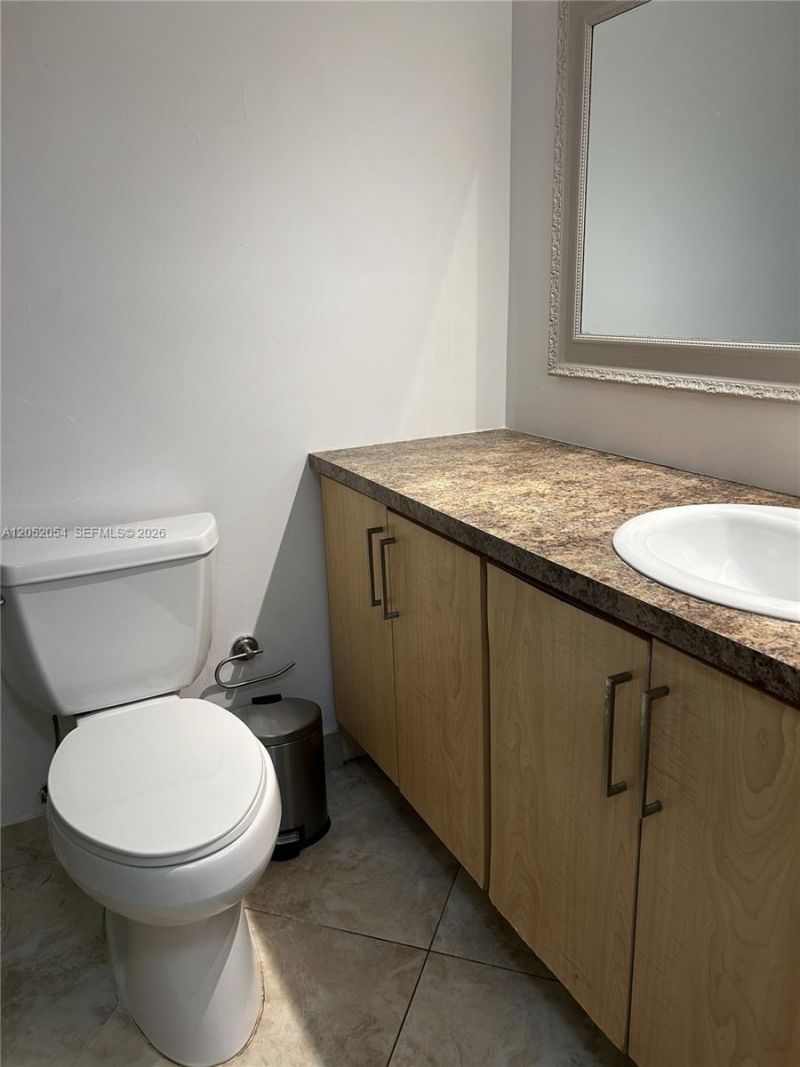 7441 Wayne Ave, Unit 8R, Miami Beach, FL 33141 Photo