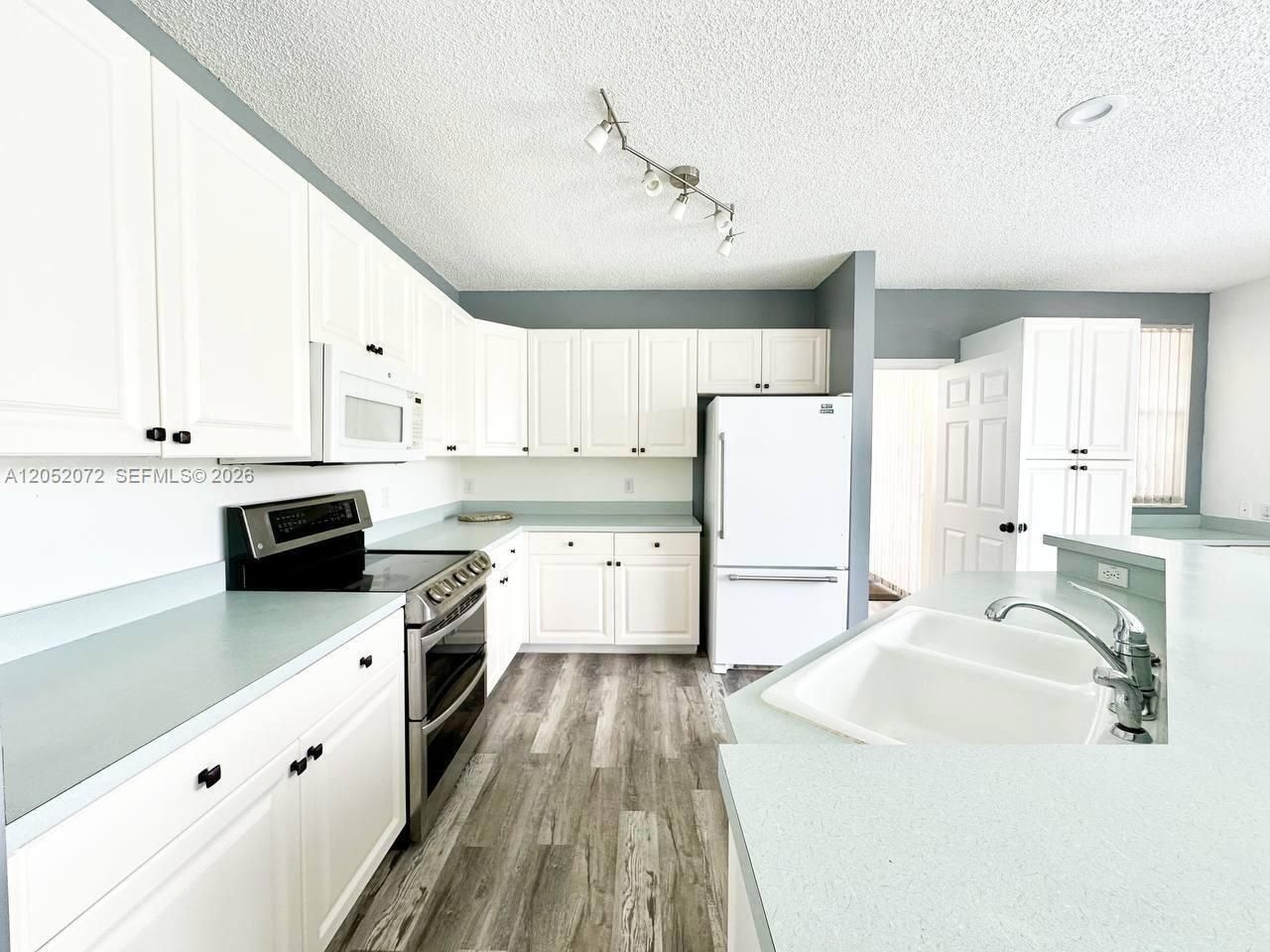 7647 Rockport Cir , Lake Worth, FL 33467 Photo