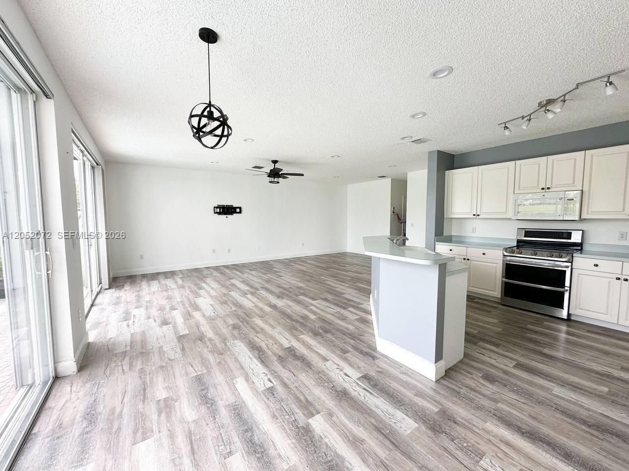 7647 Rockport Cir , Lake Worth, FL 33467 Photo