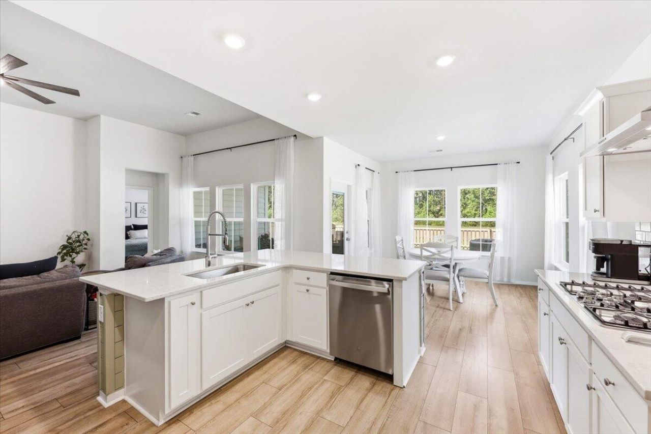 434 Water Orchid Way Photo 3