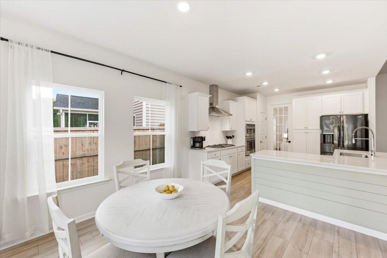 434 Water Orchid Way Photo 31