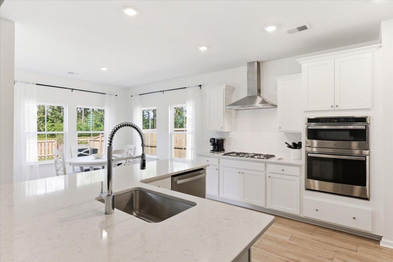 434 Water Orchid Way Photo 35