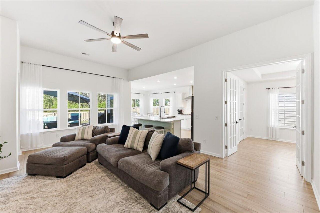 434 Water Orchid Way Photo 8
