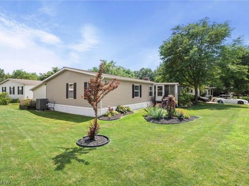 64 Periwinkle Drive, Olmsted Township, OH 44138 Photo 30