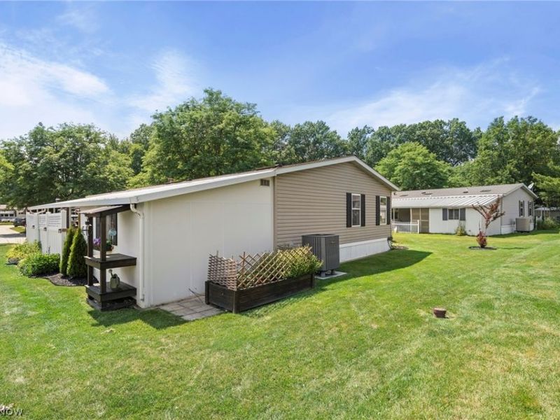 64 Periwinkle Drive, Olmsted Township, OH 44138 Photo 31