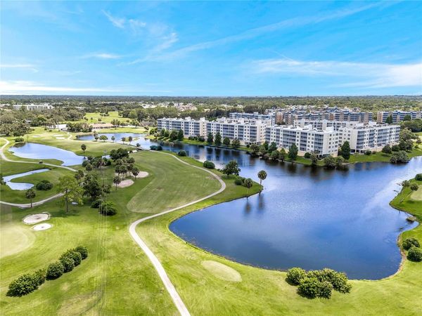 1200 COUNTRY CLUB DRIVE , Unit 2205, LARGO, FL 33771