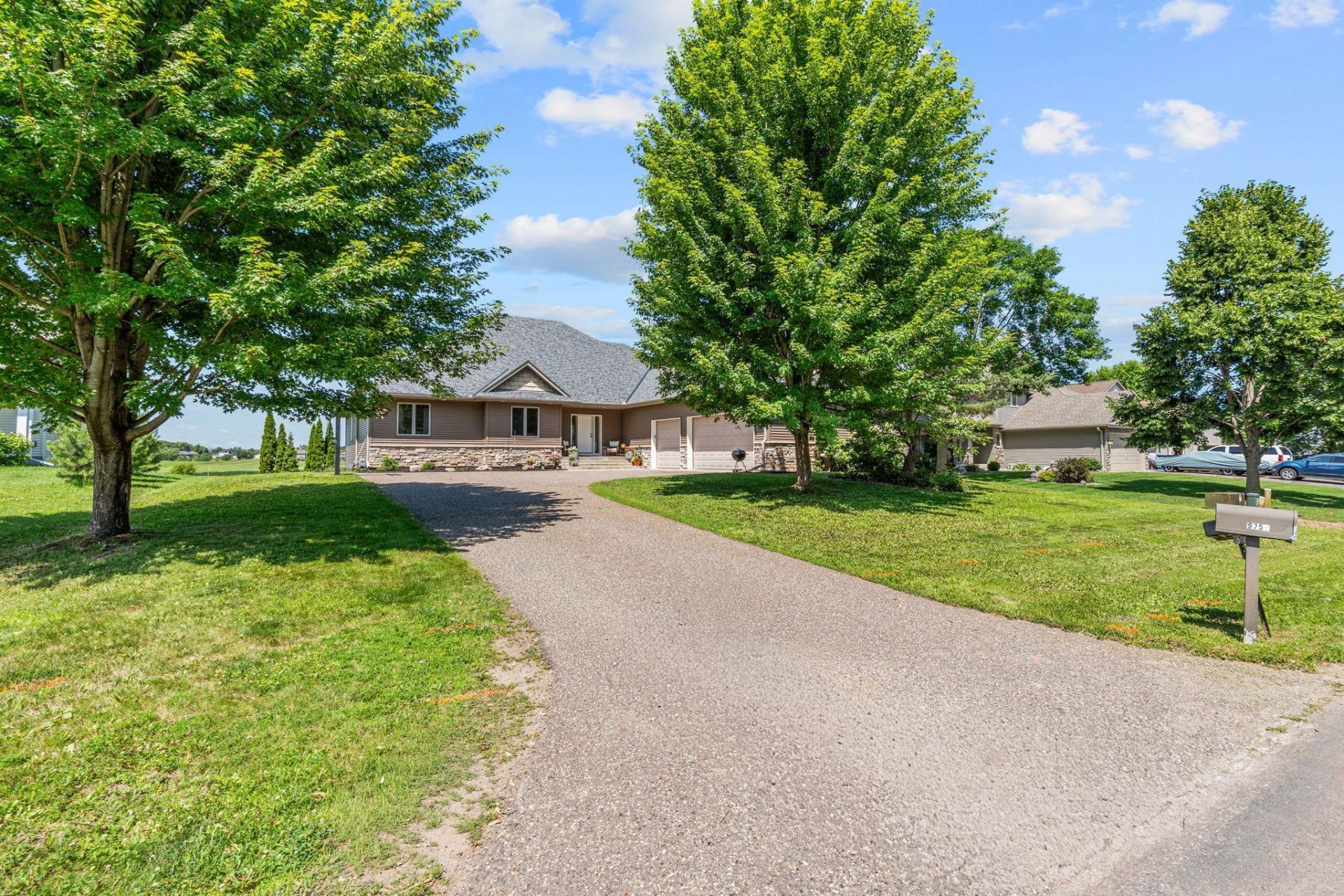 9751 Kahler Avenue NE, Otsego, MN 55362