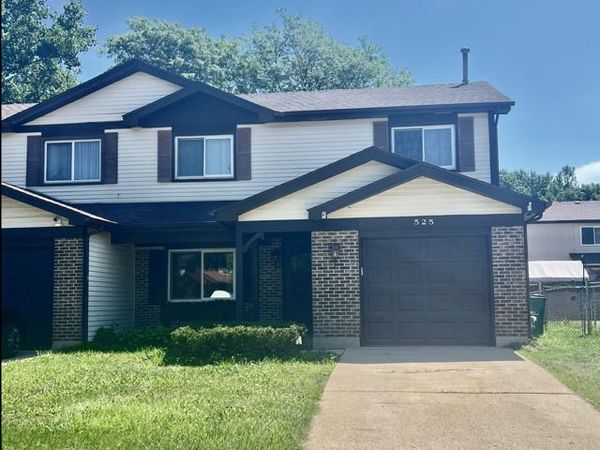 525 COMMANCHE Trail , Wheeling, IL 60090