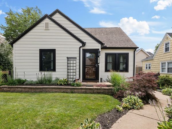 2514 23RD A Avenue , Moline, IL 61265