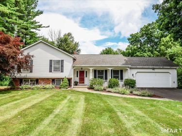 9 Richconn, New Milford, CT 06776