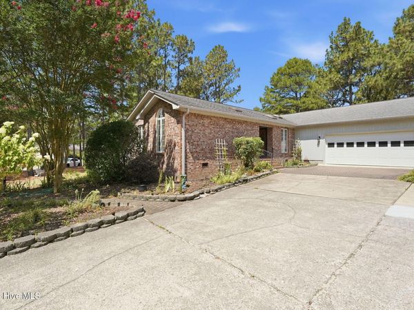 117 Sandham Court, Seven Lakes, NC 27376