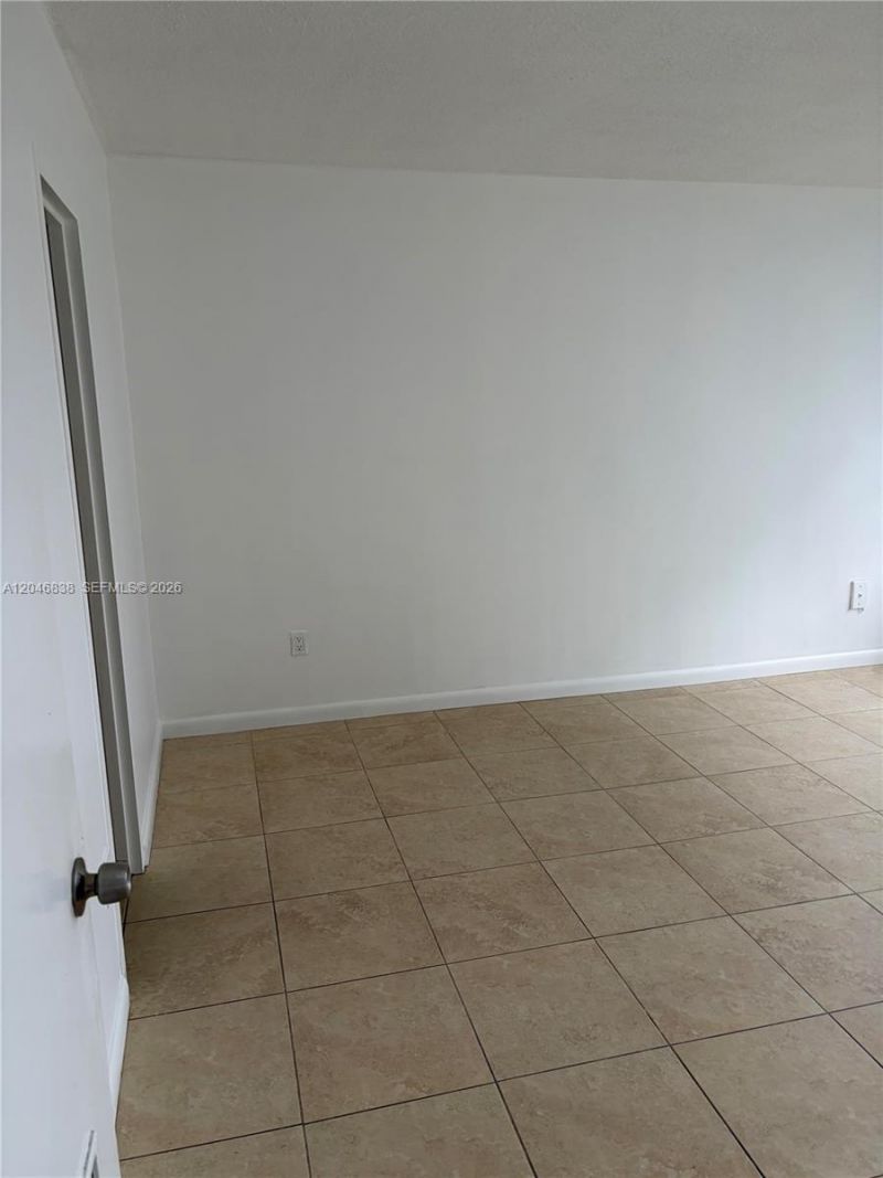 1865 79th St Cswy , Unit 8K, Miami, FL 33141 Photo