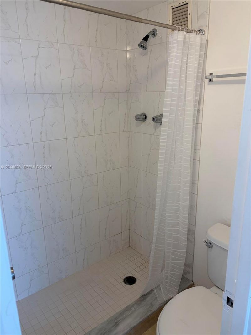 1865 79th St Cswy , Unit 8K, Miami, FL 33141 Photo