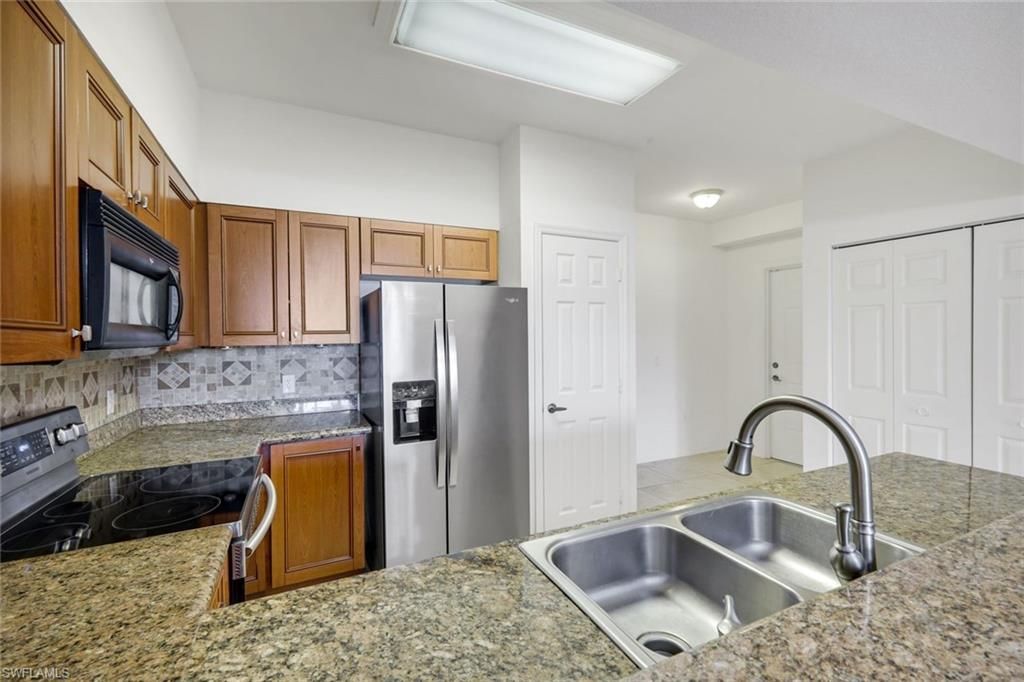 20221 Estero Gardens Cir, Unit 105, Estero, FL 33928 Photo