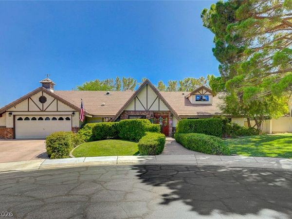 11 Pheasant Ridge Circle, Henderson, NV 89014