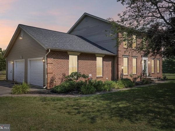 2092 TRIPLE GREEN COURT, HAMPSTEAD, MD 21074