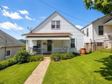 317 Indiana Avenue, Nutter Fort, WV 26301