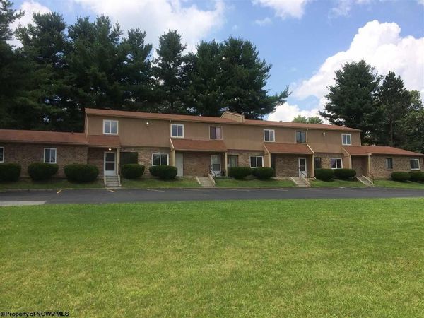 26 Pineview Drive, Reedsville, WV 26547