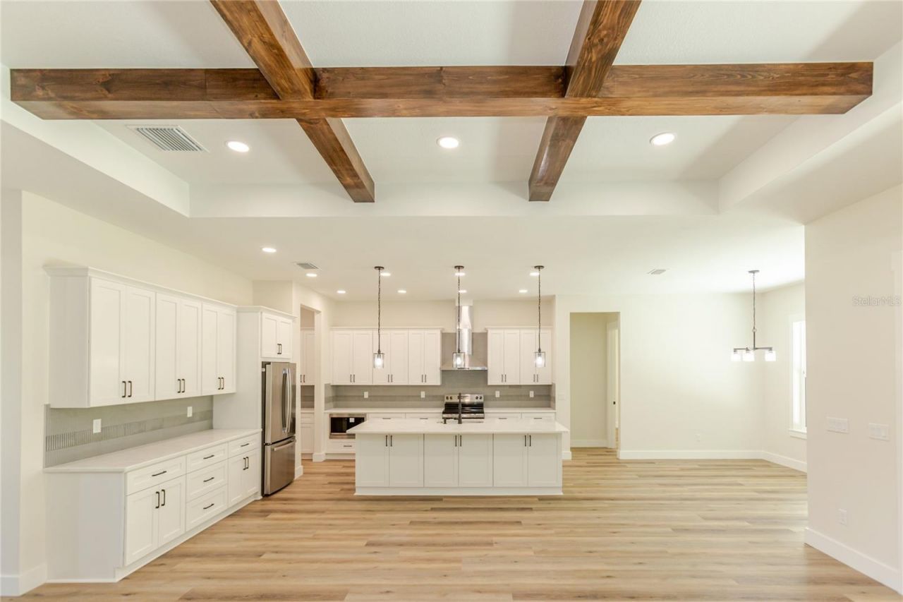16098 Mellon Road , Weeki Wachee, FL 34614 Photo
