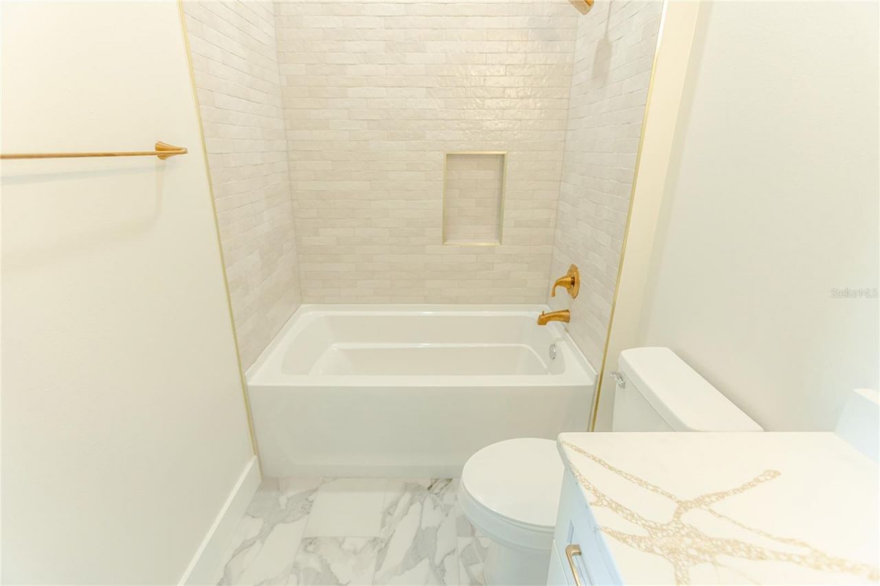 16098 Mellon Road , Weeki Wachee, FL 34614 Photo
