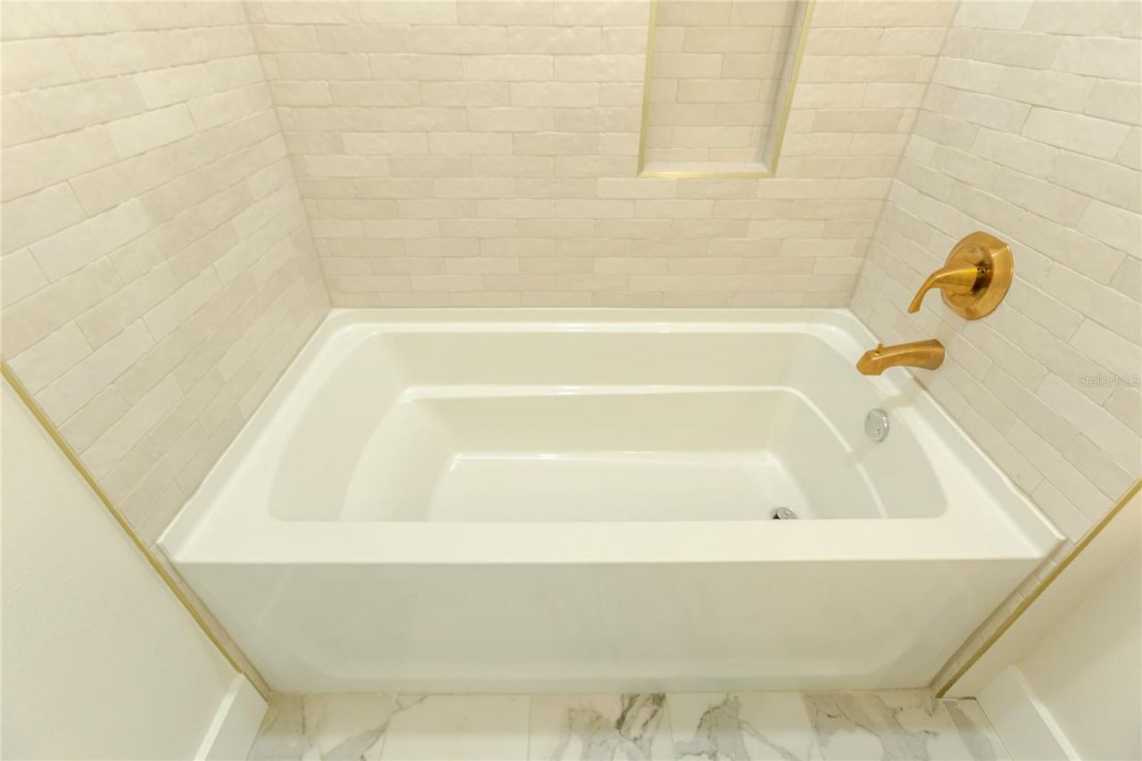 16098 Mellon Road , Weeki Wachee, FL 34614 Photo