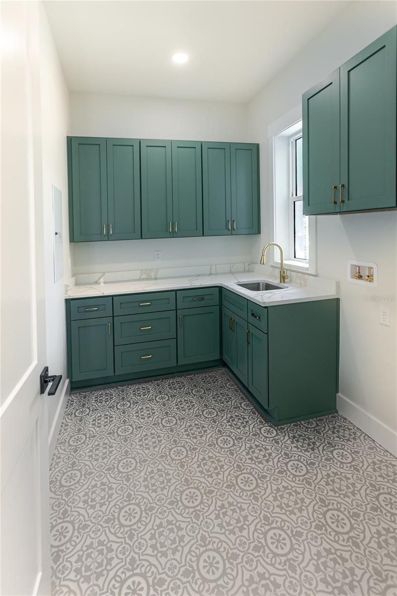 16098 Mellon Road , Weeki Wachee, FL 34614 Photo