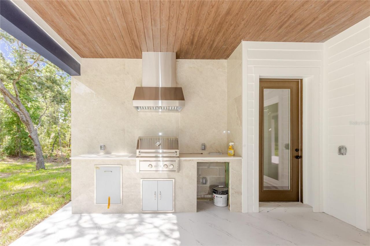 16098 Mellon Road , Weeki Wachee, FL 34614 Photo
