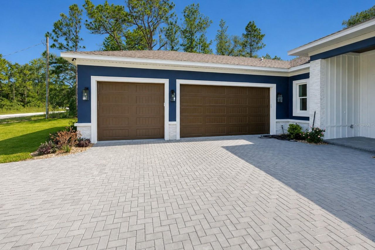 16098 Mellon Road , Weeki Wachee, FL 34614 Photo