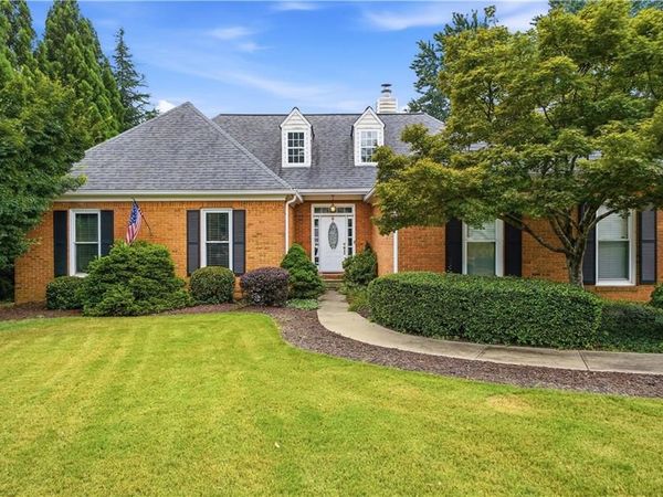 4346 Collingham Trace NE, Marietta, GA 30068