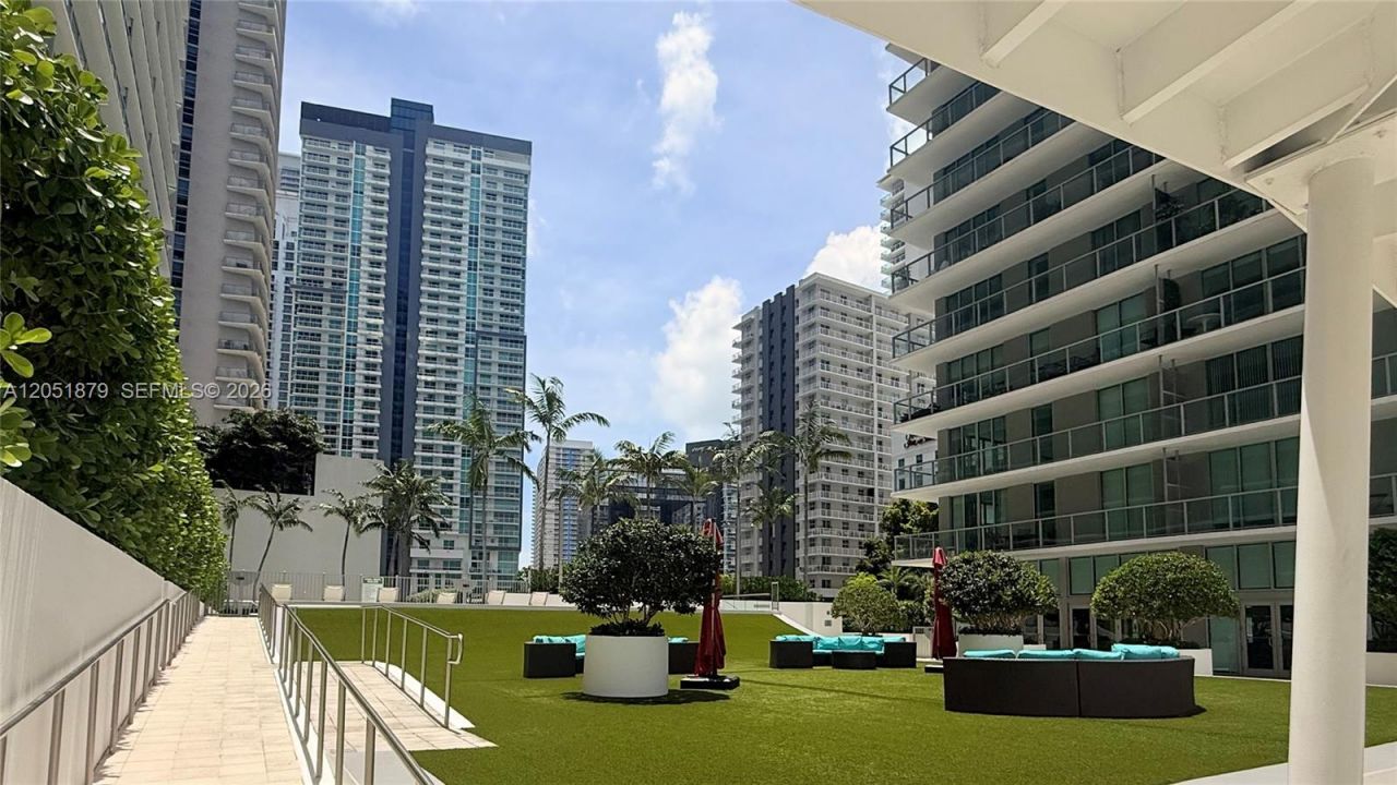 1111 SW 1st Ave , Unit 2223-N, Miami, FL 33130 Photo