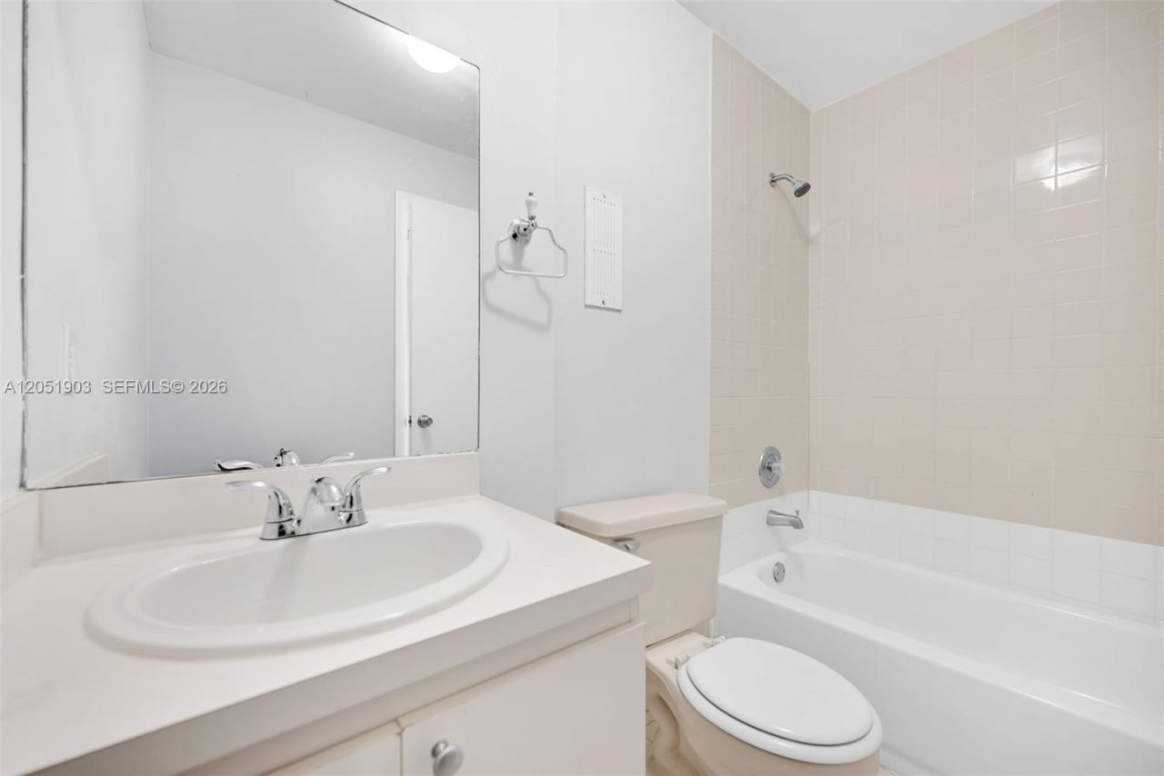 7510 SW 152nd Ave , Unit B107, Miami, FL 33193 Photo